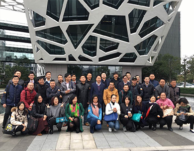 好色先生官网下载領導外出交流